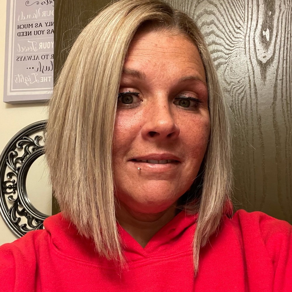 Meet your Posher, Becky